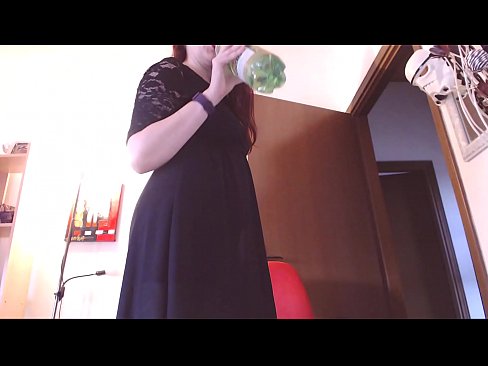 ❤️ Pokorna sužnja, ki obožuje umazane in sočne spodnjice, je po ogledu tega videa prisiljena masturbirati! Pravi pornič na porno sl.np64.ru